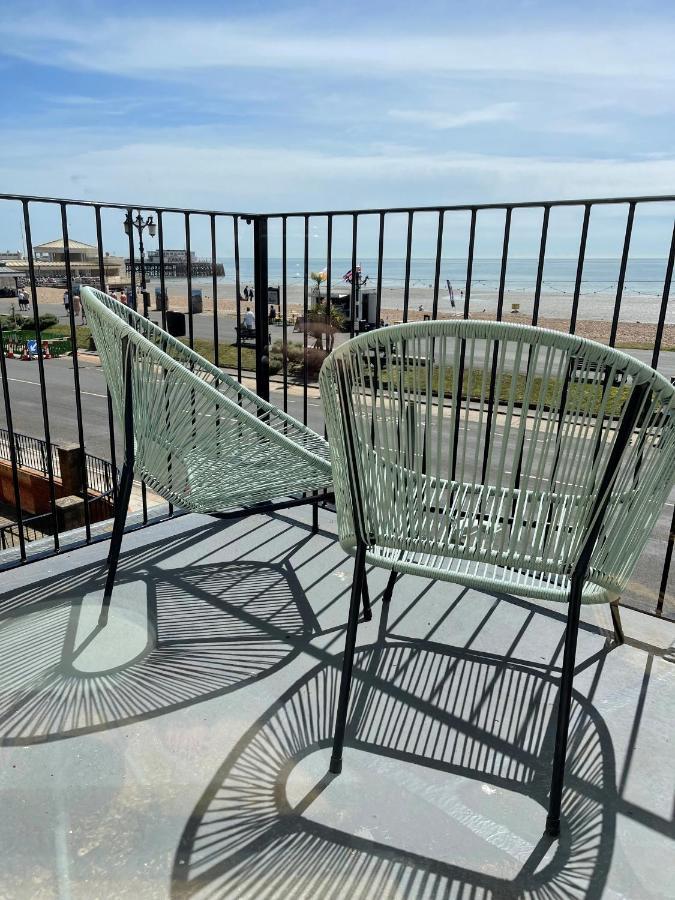 Seaview Flat With Balcony, Spacious 2 Bedroom Worthing Exterior foto