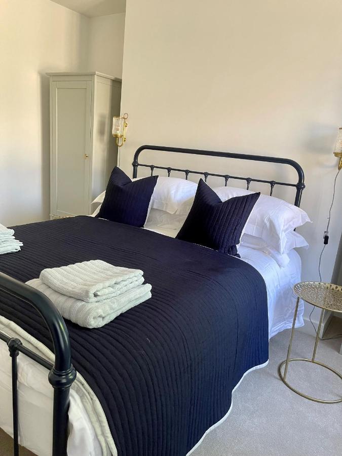 Seaview Flat With Balcony, Spacious 2 Bedroom Worthing Exterior foto