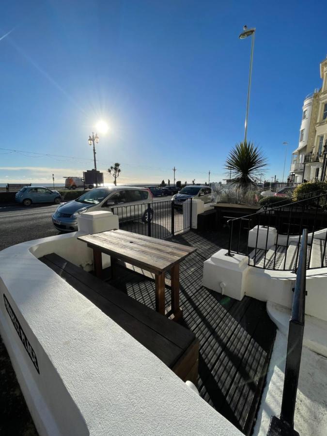 Seaview Flat With Balcony, Spacious 2 Bedroom Worthing Exterior foto